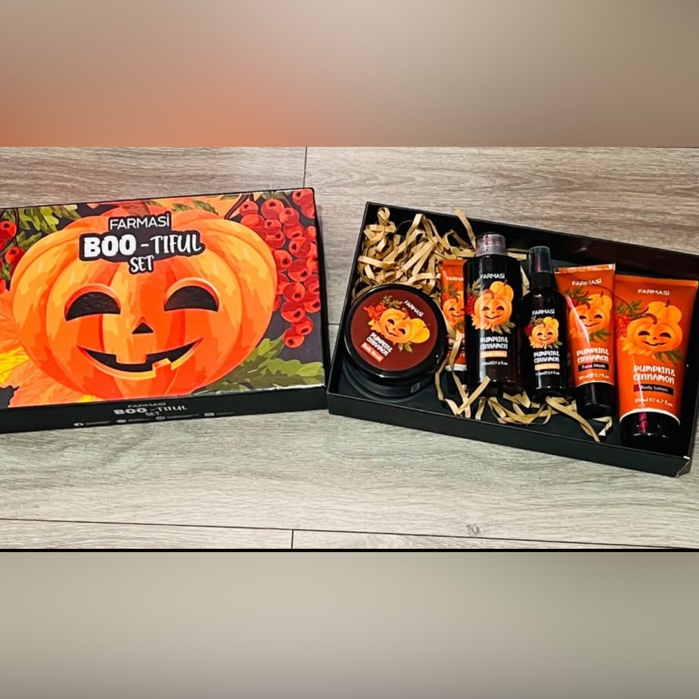 Farmasi BOO-TIFUL Bath & Body Essentials